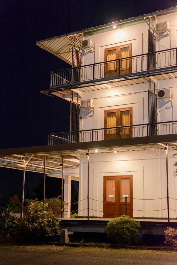 Hotel Amandari 2*